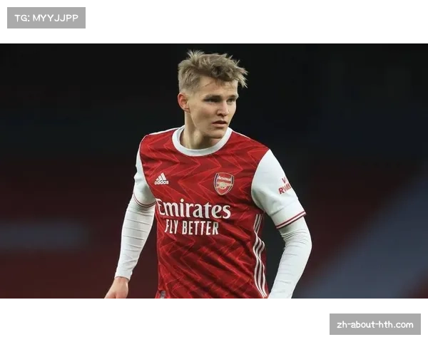 厄德高主罚定位球精度获赞,已成枪手进攻利器 厄德高主罚定位球精度获赞,已成枪手进攻利器