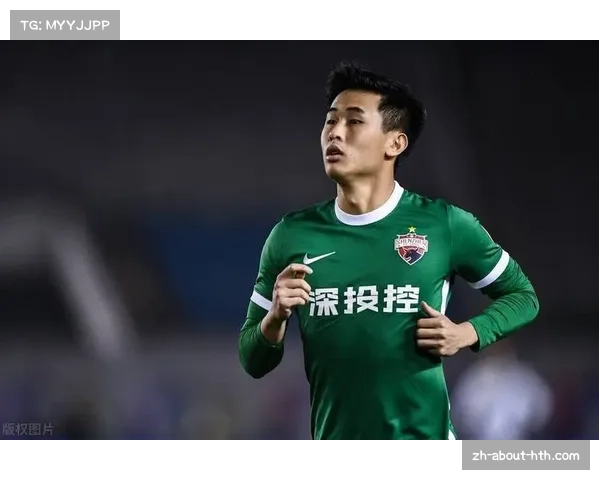 上海申花戴伟浚鲍亚雄卖出转会费，于汉超挂靴退役